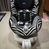 Britax รุ่น Dualfix ลิมิเต็ด Zebra