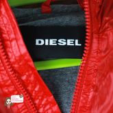  (ขายแล้ว) [คุณอั๋น ภูวนาท] DIESEL เสื้อกันหนาวสีแดง ไซส์12m (sold)
