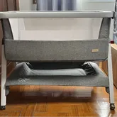 Cozee Bed side crib รุ่น LITE เตียงนอนเด็กสำหรับวางข้างเตียงแม่ พร้อมขาไกวแบบโยกได้ |Tutti Bambini