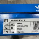 รองเท้า Adidas doom sandal Size UK4k