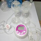 เครื่องปั๊มนม 3 รุ่นให้เลือก Unimom minuet, Brusta Miracle Two Plus, PIGEON