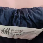 H&Mกางเกงขาสั้นสีกรมเอวยางยืด 4-5 y