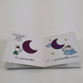 หนังสือ Board Book ของ Tiny Tree ทั้งหมด3เล่ม สภาพใหม่มาก มี1เล่มยังไม่แกะซีลค่ะ ใช้หมึก Soy Ink ปลอดสารพิษ