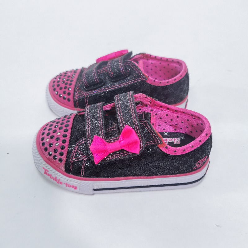 รองเท้า twinkle toes by skechers size 13 cm