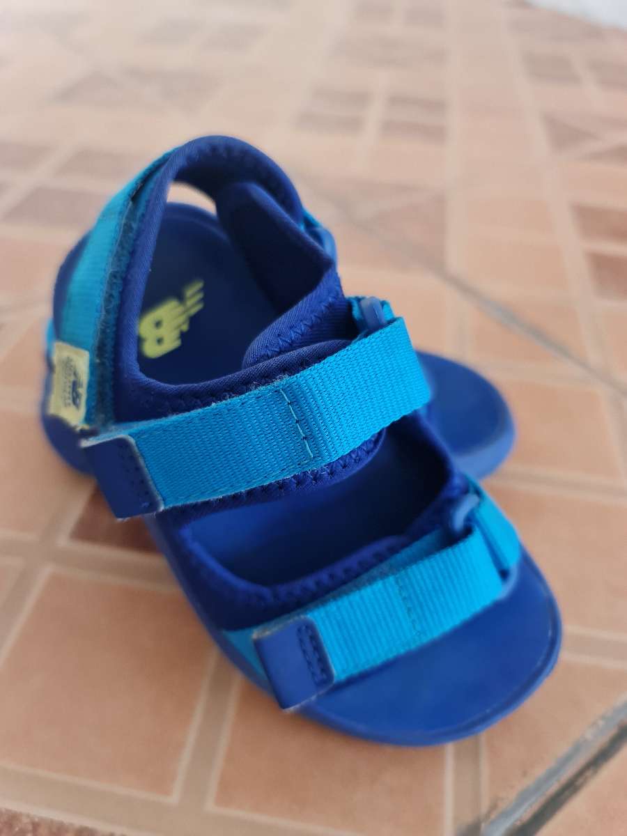 NEW BALANCE kids sandals 