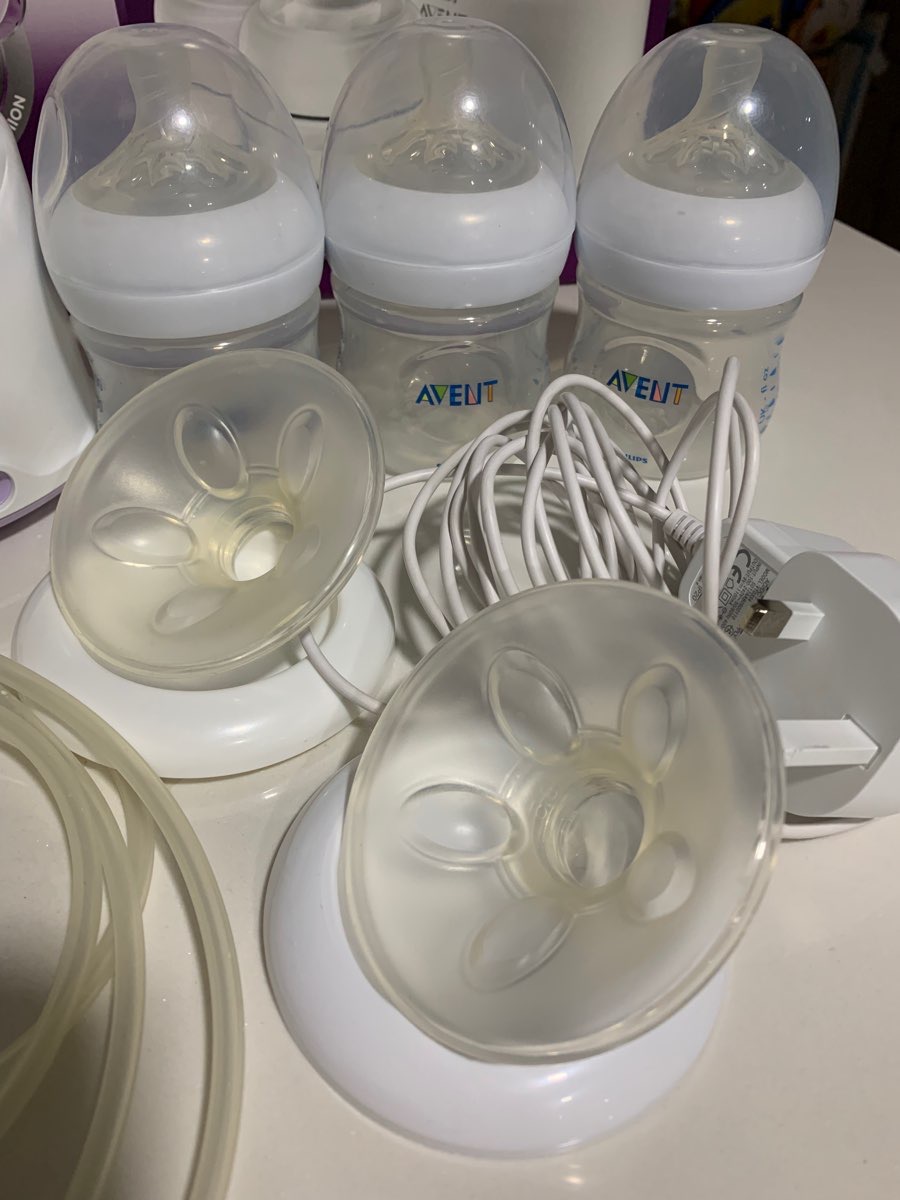 เครื่องปั๊มนม Philip Avent รุ่น philip avent รุ่น  natural comfort breast pump twin electric (ปั๊มคู่) มือสอง