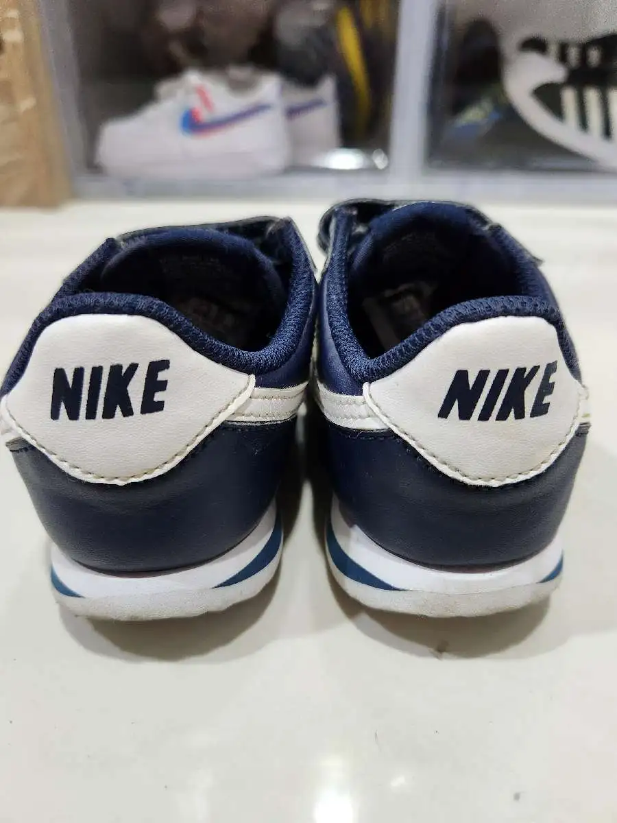 รองเท้าเด็ก Nike