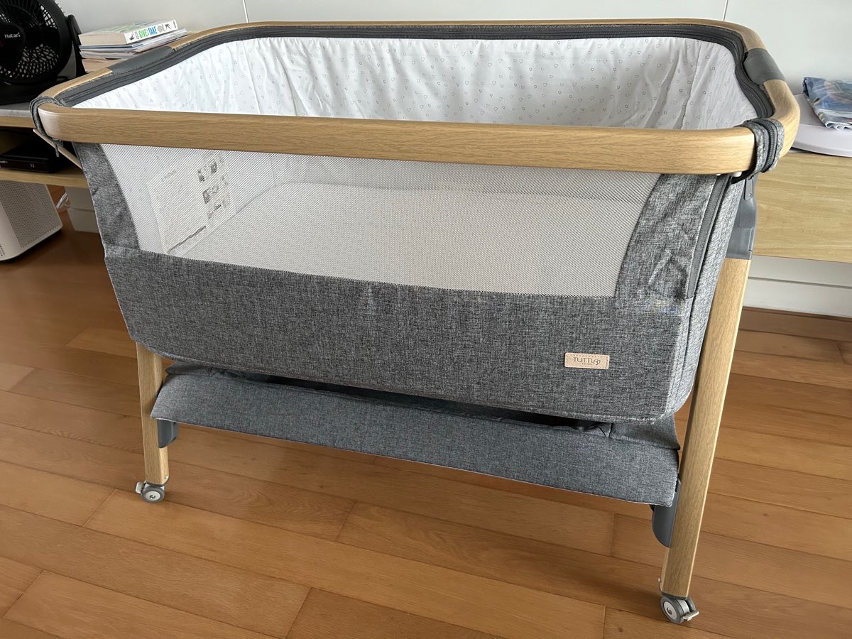 Tutti Bambini Cozee bedside crib รุ่น Original
