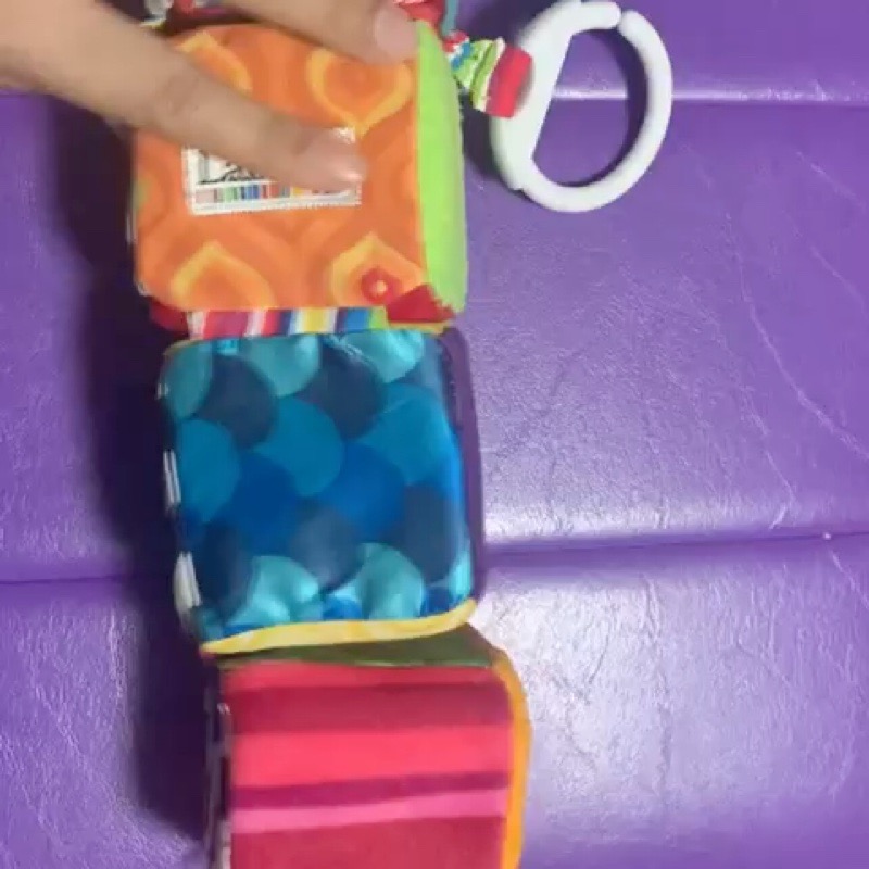 ชุดของเล่นผ้า รูปทรง ปลอดภัย สำหรับเด็ก 1-3 เดือน ( ของเล่น มี 2 ชิ้น)