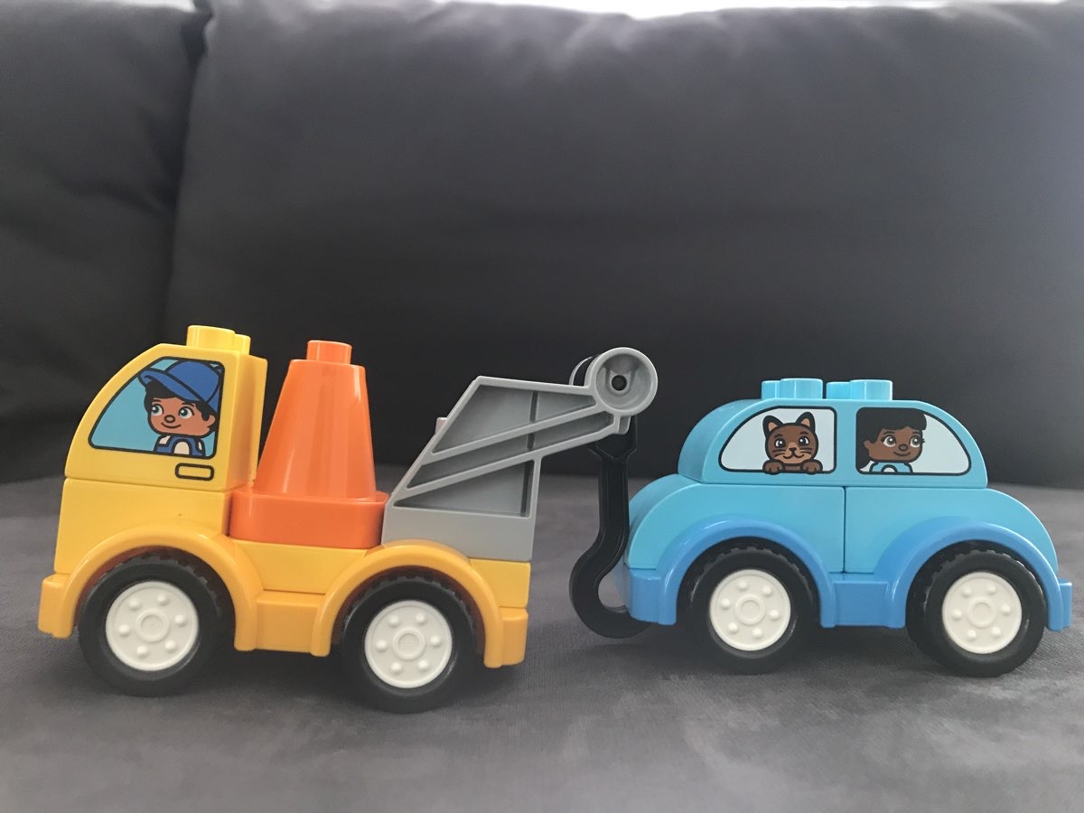 ตัวต่อของเล่น Lego Duplio First Tow Truck ของแท้ จำนวน 11 ชิ้น