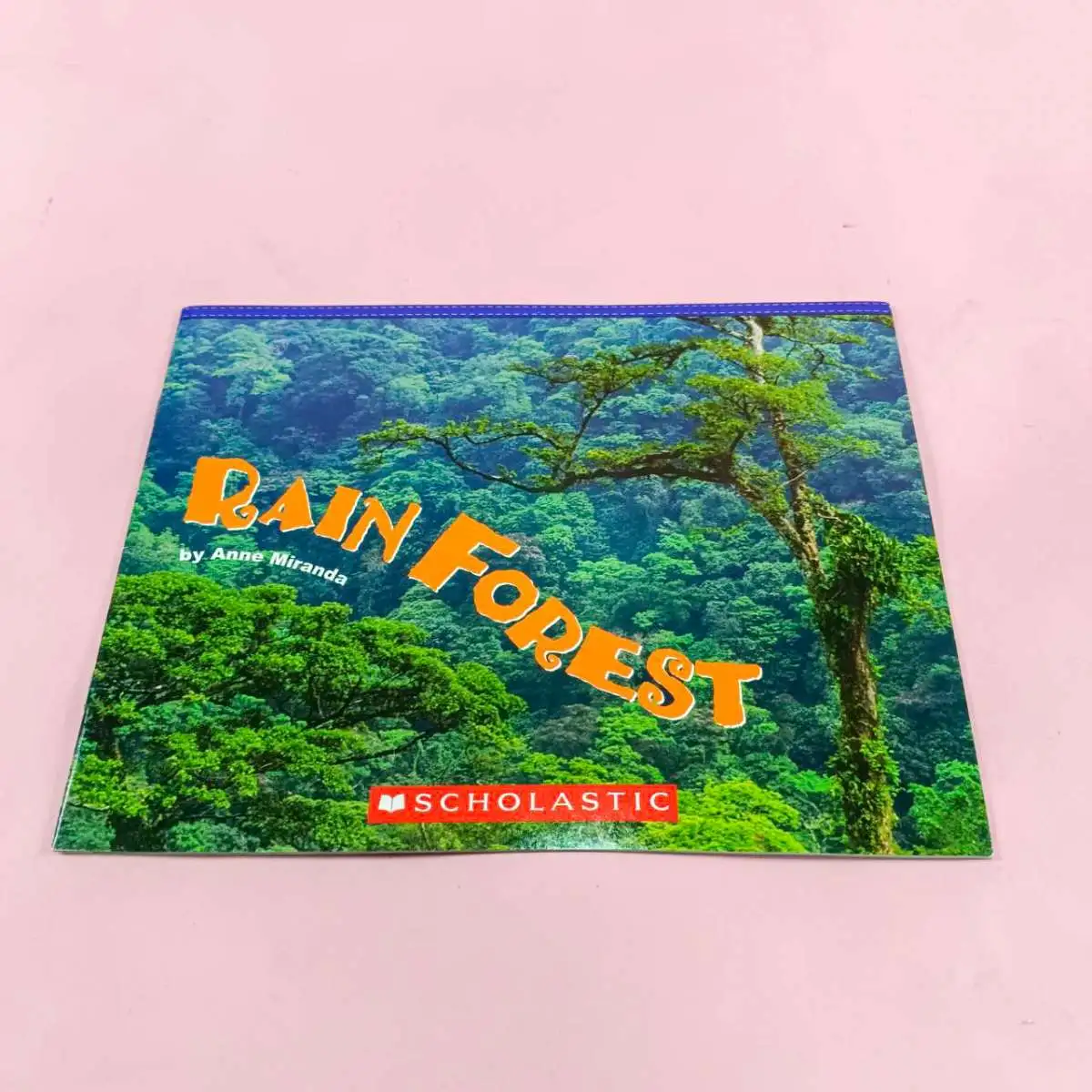 หนังสือRain Forest