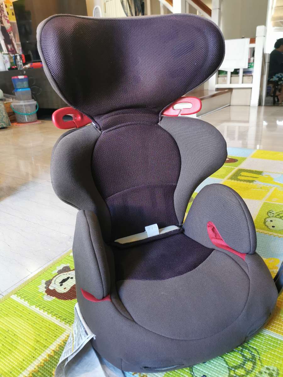คาร์ซีท​ Combi Buon Junior Booster​ Seat
