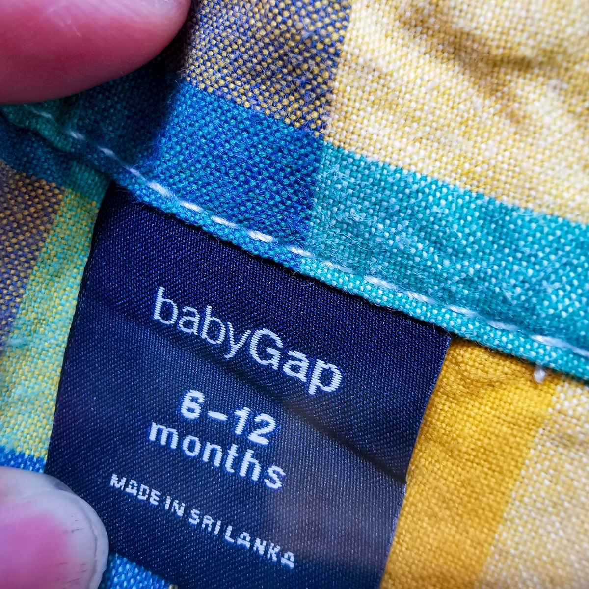 เสื้อเชิ้ดแขนยาว ลายสก๊อต baby GAP Size 6-12 months 