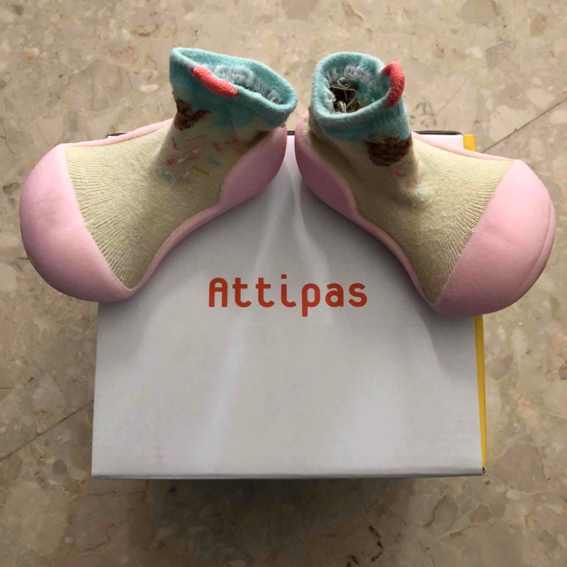 รองเท้าเด็ก Attipas