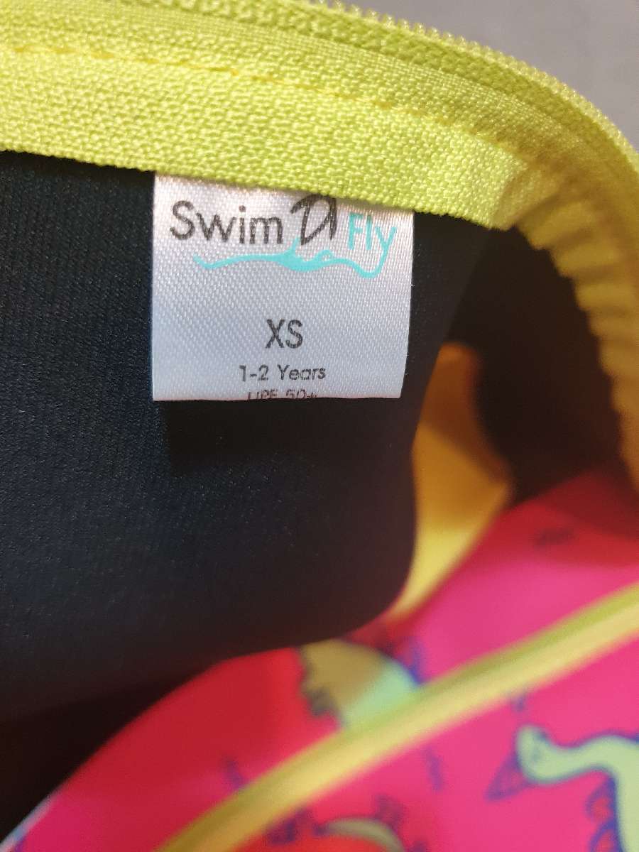 ชุดว่ายน้ำเก็บอุณหภูมิ SwimFly XS