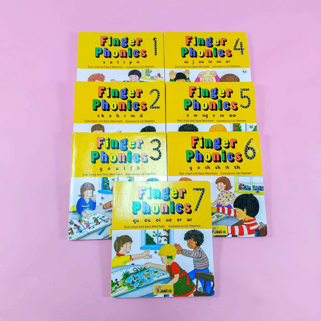 Finger Phonics set of books 1–7 Boardbook