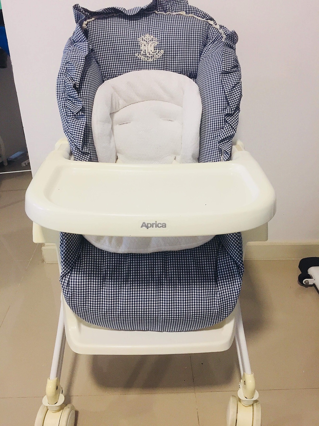 Aprica high low& chair