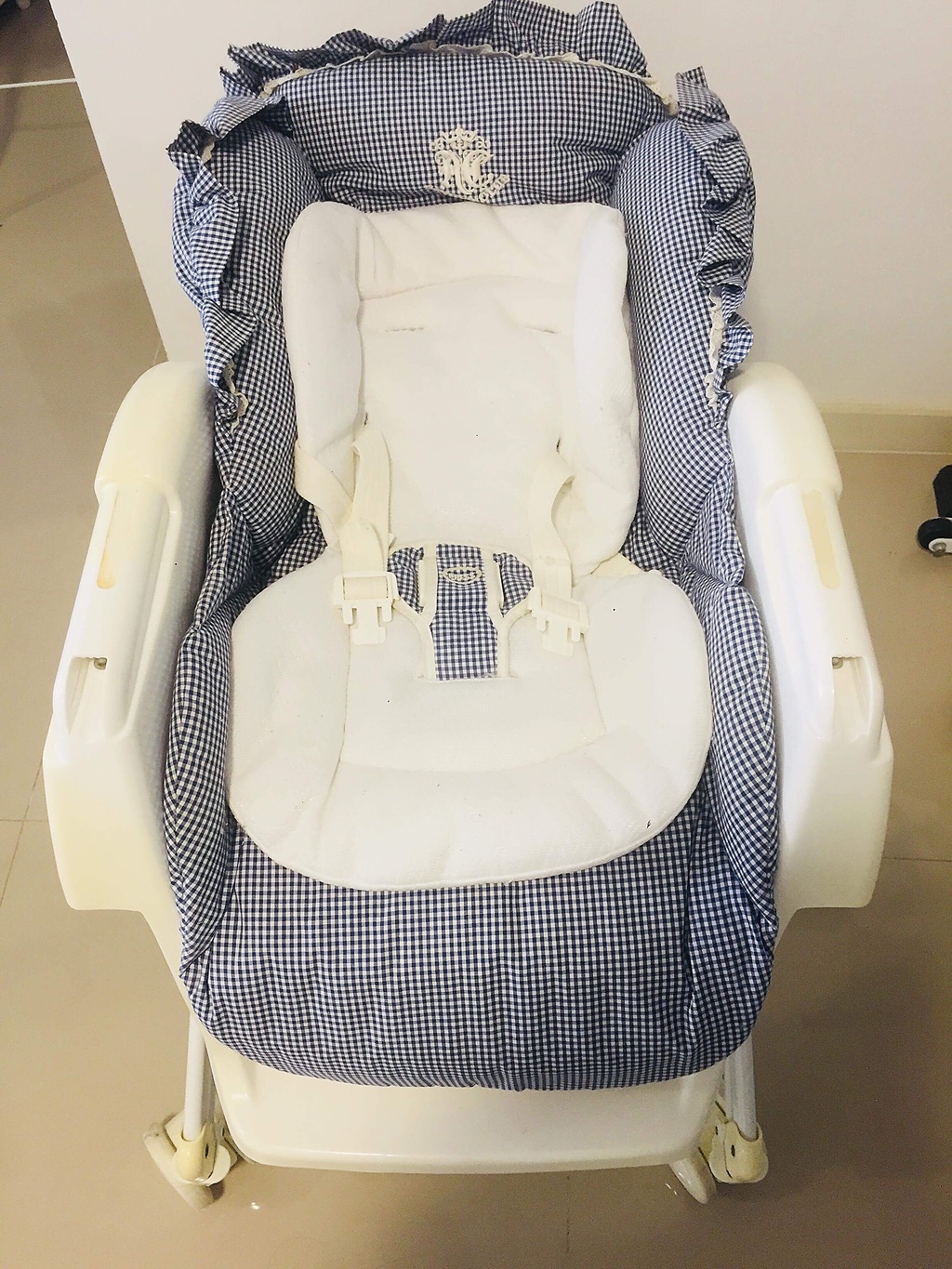 Aprica high low& chair