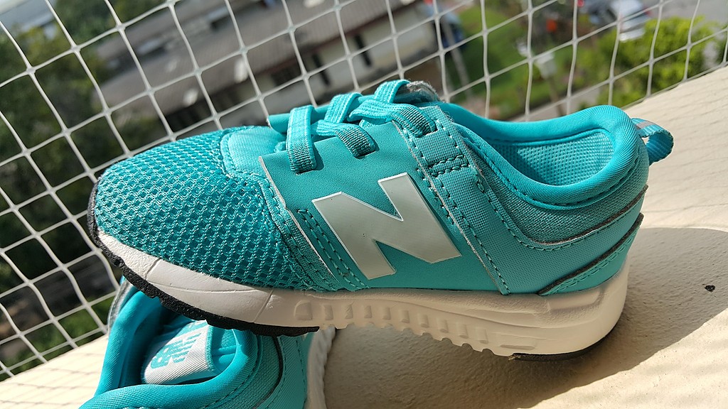 รองเท้าเด็ก new balance 