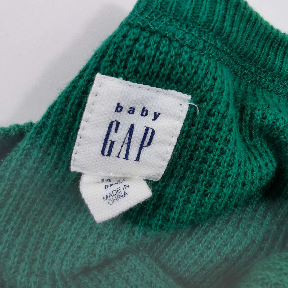เสื้อกันหนาวไหมพรม baby GAP size 12 -18 months สีเขียว