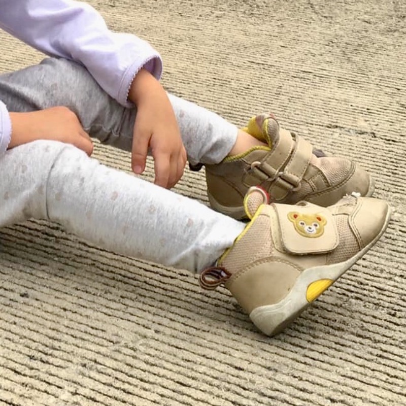 รองเท้าแบรนด์ญี่ปุ่นคุณภาพ สำหรับเด็กกำลังเริ่มเดิน ขนาด 12.5