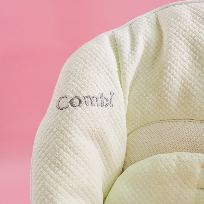 COMBI เปลโยกเหมาะกับเด็กแรกเกิด ใช้เป็นที่นอนและ highchairทานข้าวได้