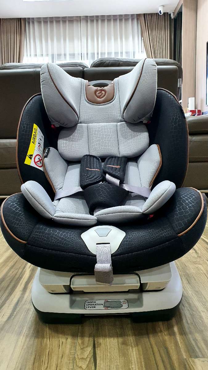 Car Seat Hybrid HYB01-Black Grey สภาพดีใช้งานน้อยแถมเบาะรองนั่ง นัดรับเมกาบางนา