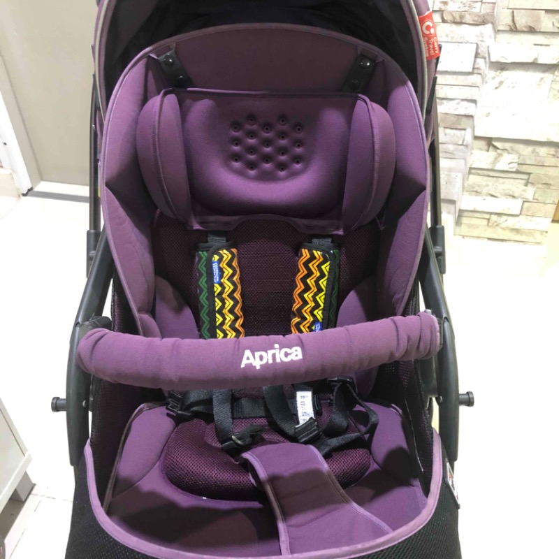 รถเข็นเด็ก Aprica Optia Premium / สีม่วง