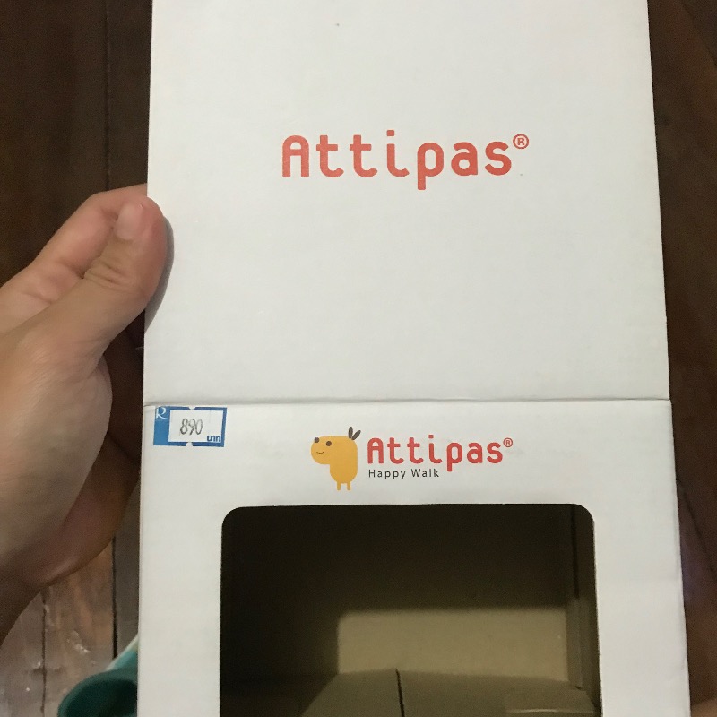 รองเท้าหัดเดิน Attipas