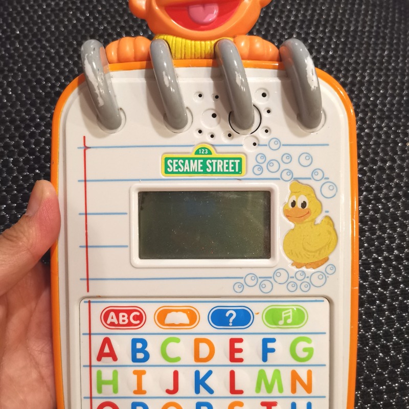 Playskool Sesame Street Steps to School Earnie's Alphabets Notepad