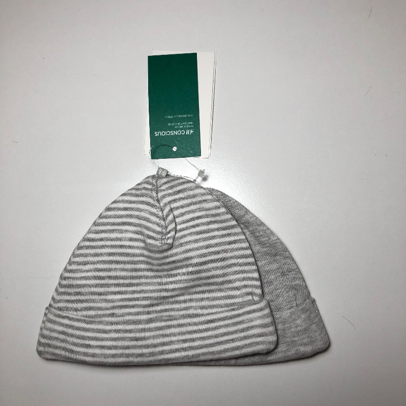 H&M new born cotton hat 0-1M(New)สั่งออนไลน์มาผิดไซด์ค่ะ สินค้าใหม่ไม่เคยใช้นะคะ