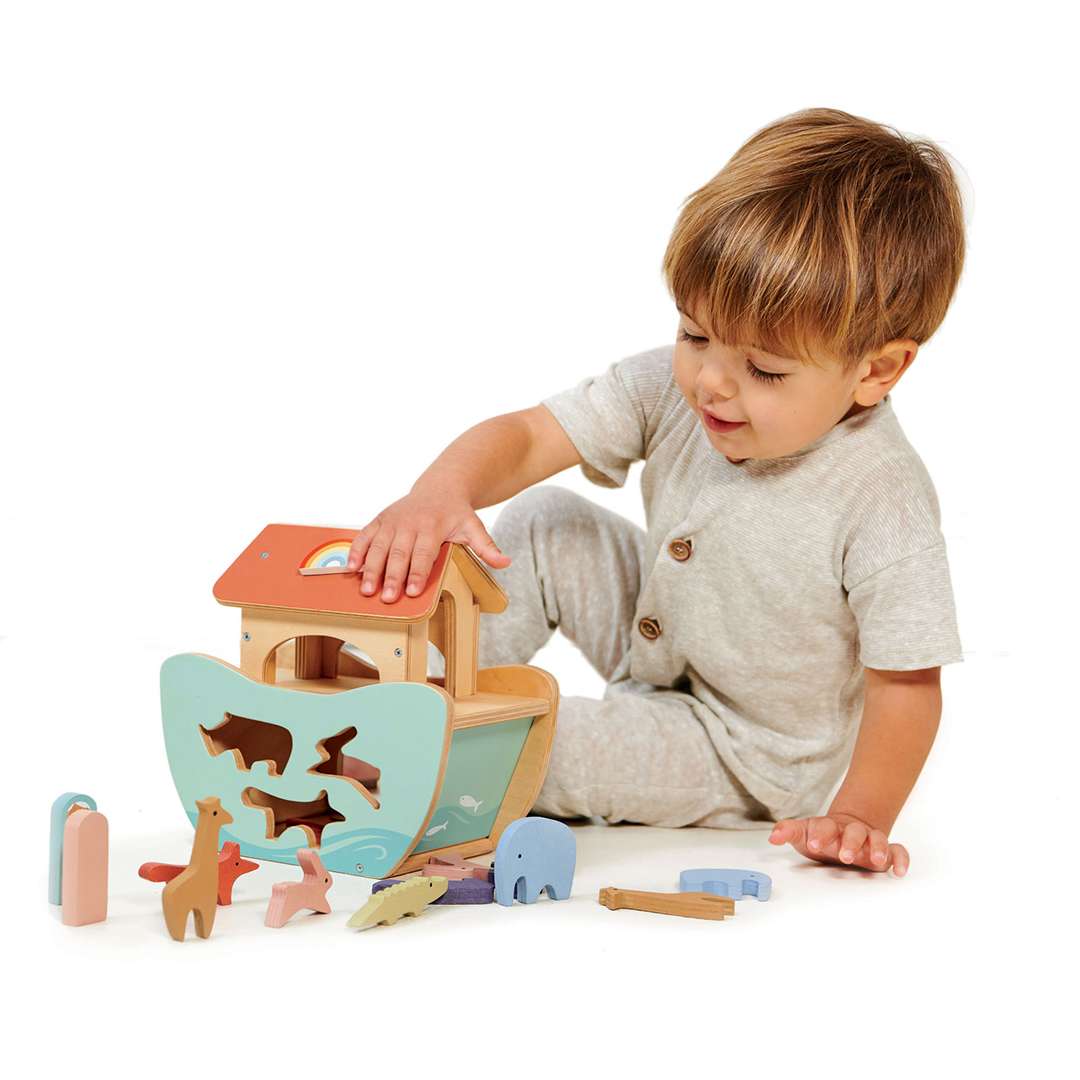 Tender Leaf Toys ของเล่นไม้ ของเล่นเสริมพัฒนาการ เรือโนอาห์น้อย Little Noah's Ark