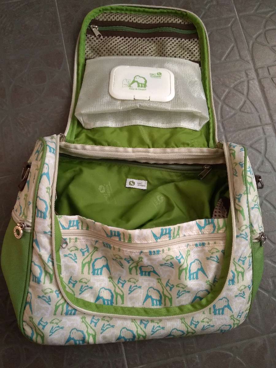  กระเป๋าใส่อุปกรณ์สำหรับแม่และเด็ก