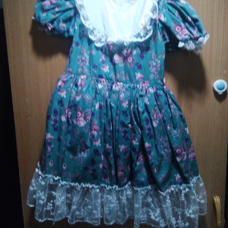 เสื้อมือสองใส่แค่1ครั่งเองคะใหม่มากๆ