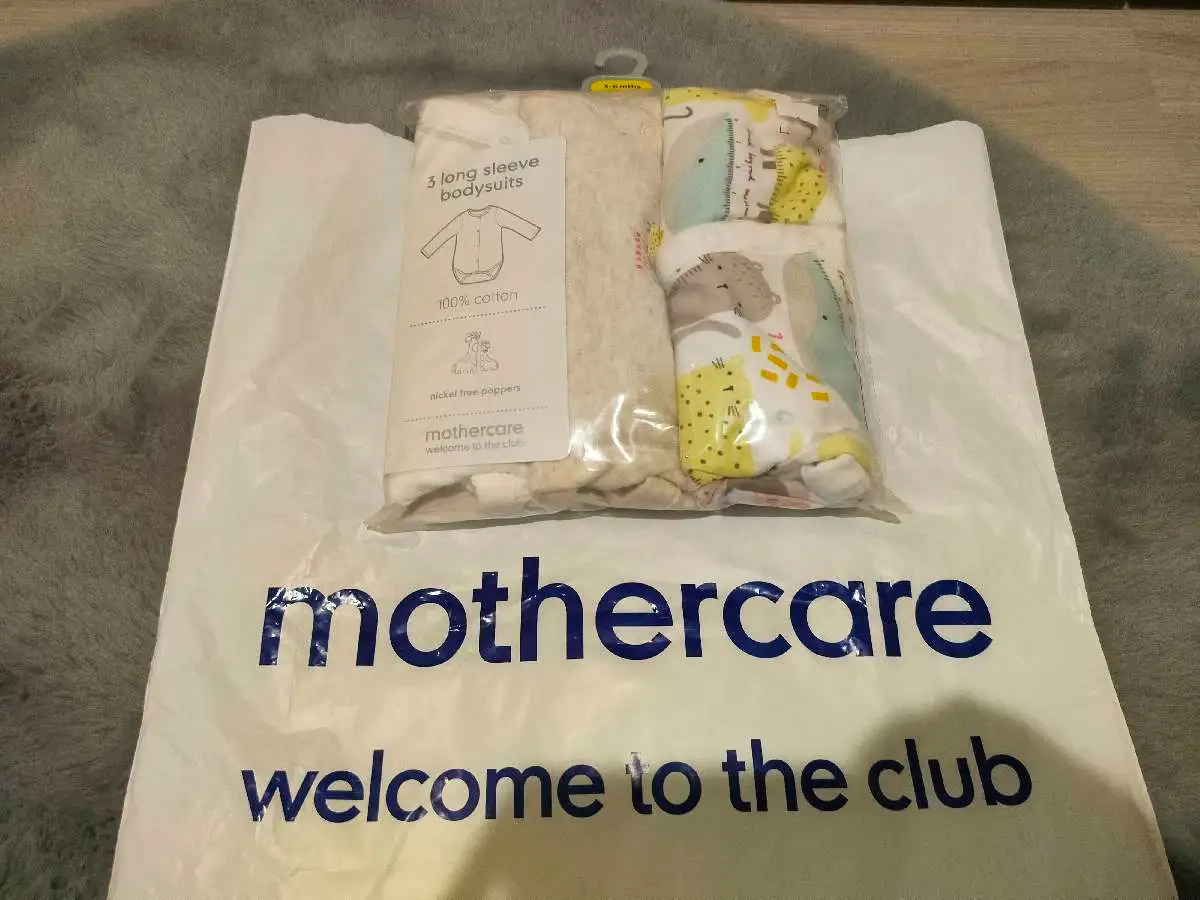 บอดี้สูท แบรนด์ mothercare 3-6 เดือน