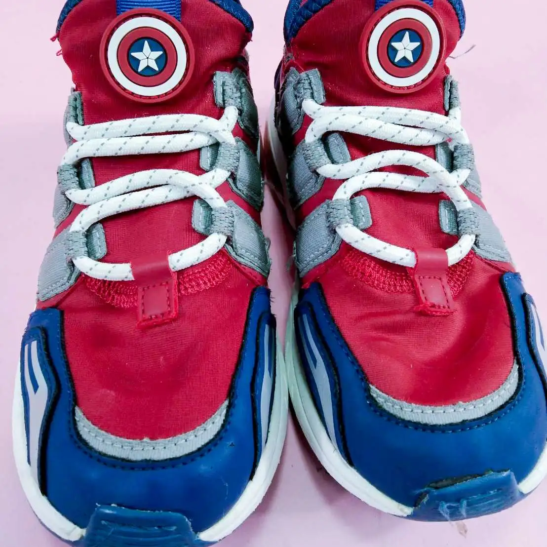 รองเท้า ZARA Marvel Sneakers  