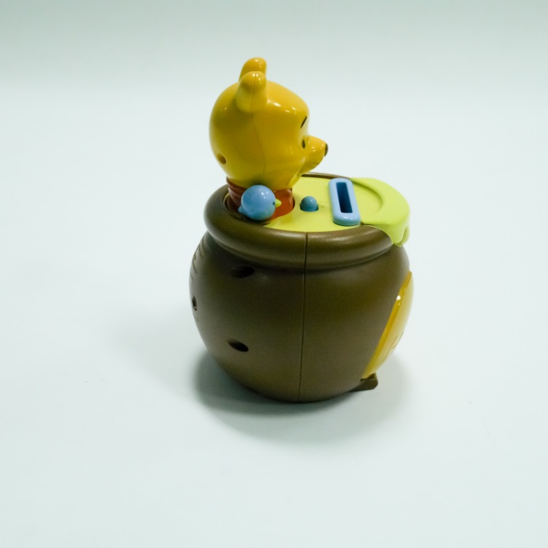 TOMY Disney for The First time English Counted by Coin Pot Winnie The Pooh