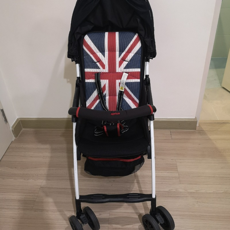 รถเข็น​ Aprica Magical Air plus High chair