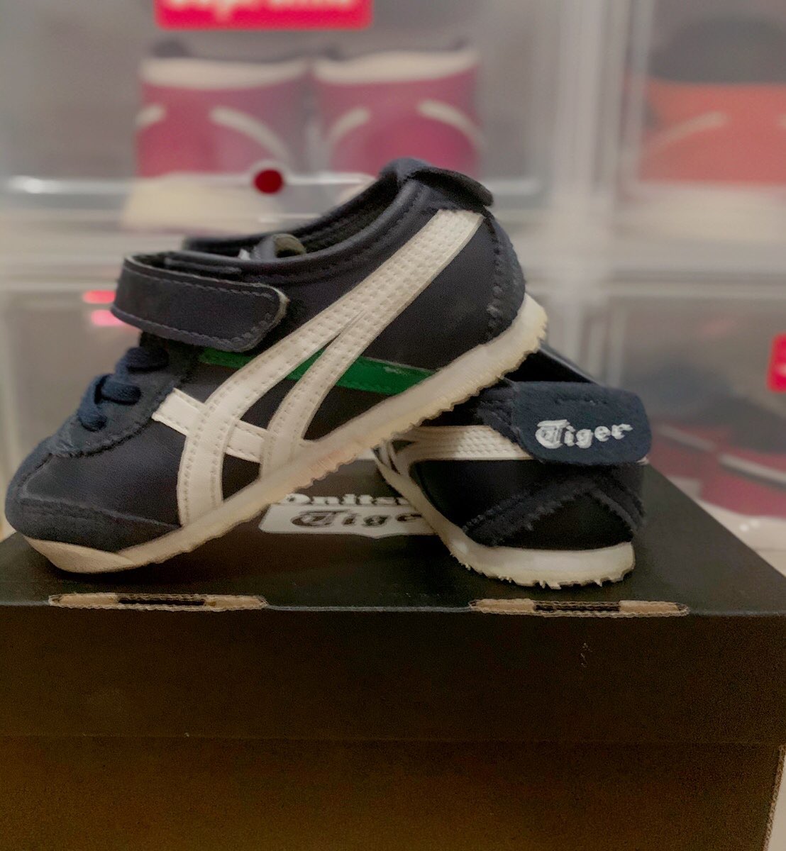 รองเท้า onitsukatiger 