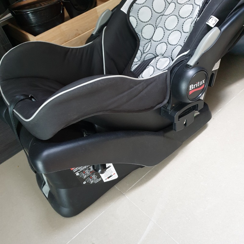 คาร์ซีท+รถเข็นเด็กยี่ห้อ Britax  Travel system