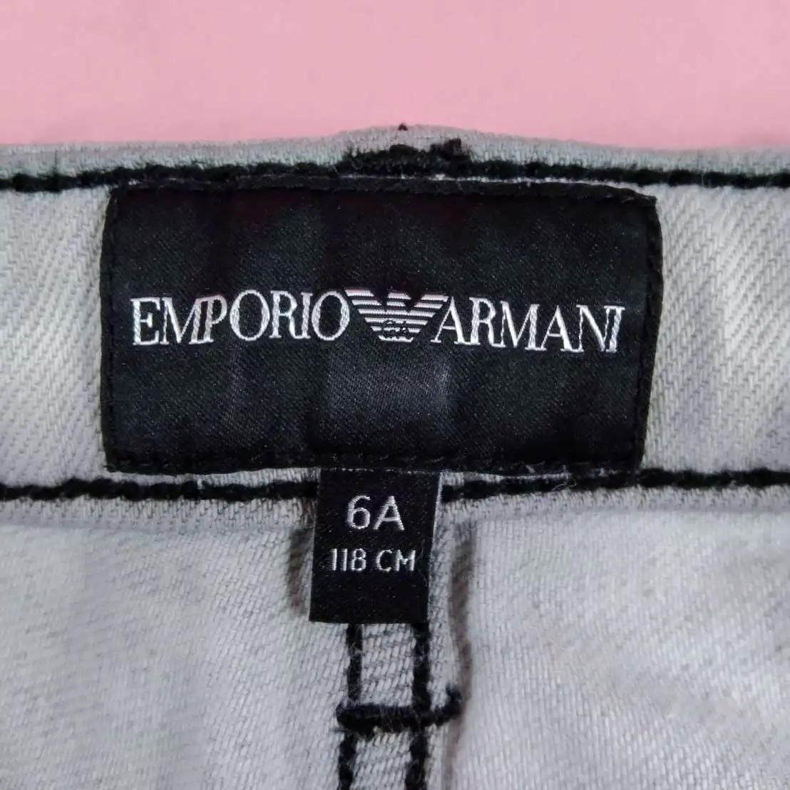 EMPORIO ARMANI กางเกงยีนส์ขายาวสีเทาอ่อนไซส์ 6A,118CM 