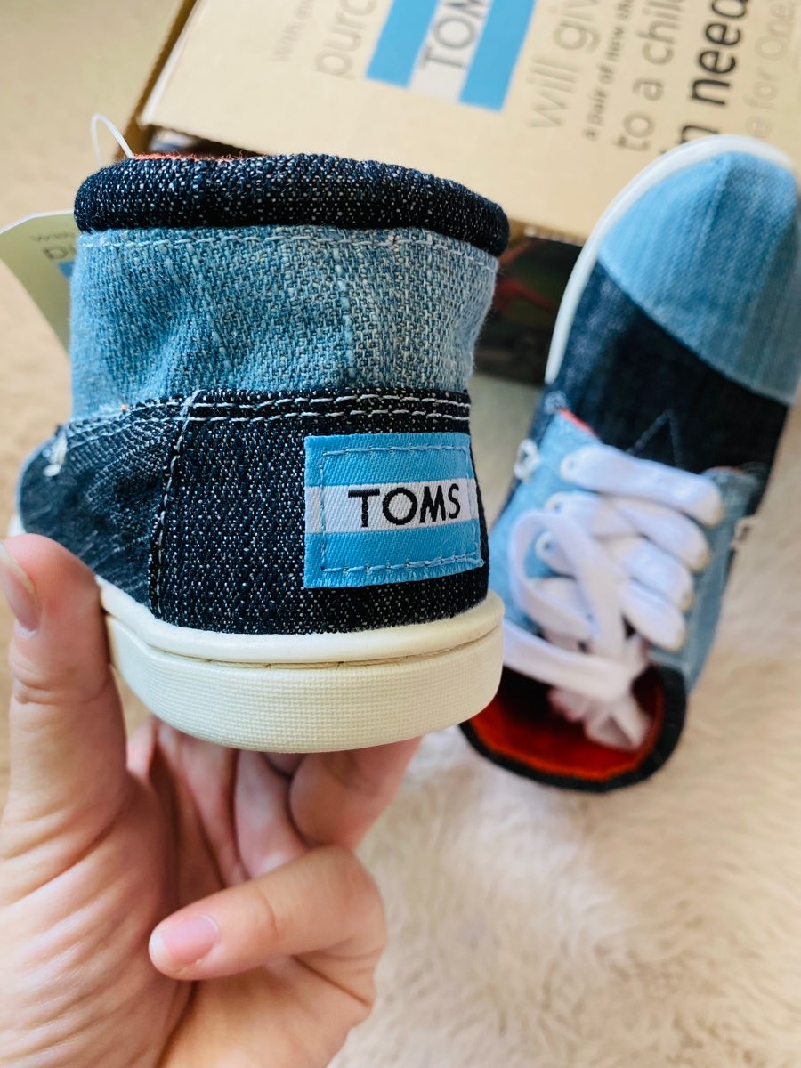 TOMS รองเท้าเด็ก