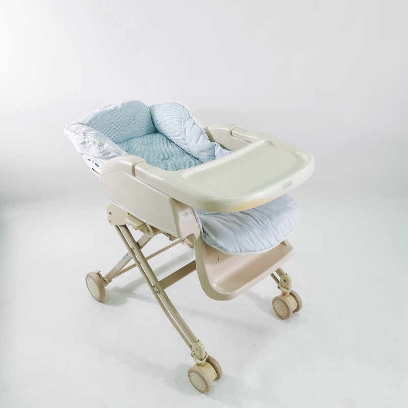 APRICA High Chair สภาพ80% ใช้งานได้ดี น้องนอนสบาย