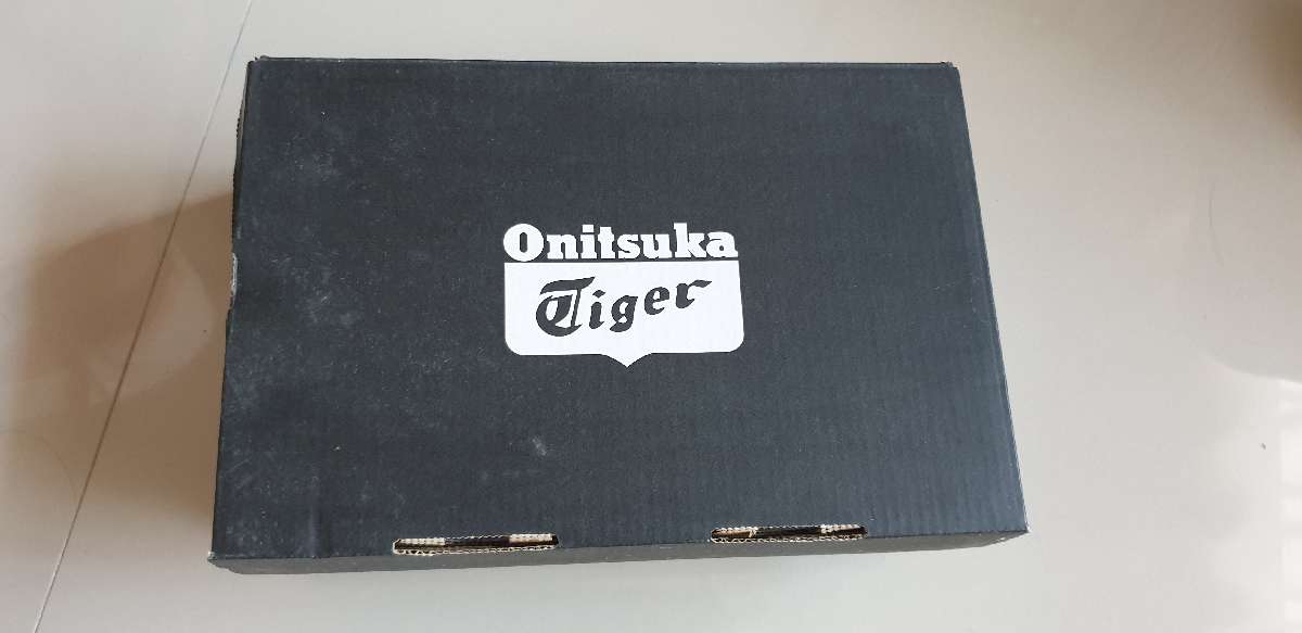 รองเท้า Onitsuka Tiger