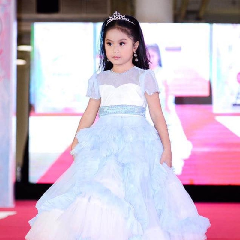 ชุดราตรีเด็กไซส์ M,L ใส่ได้