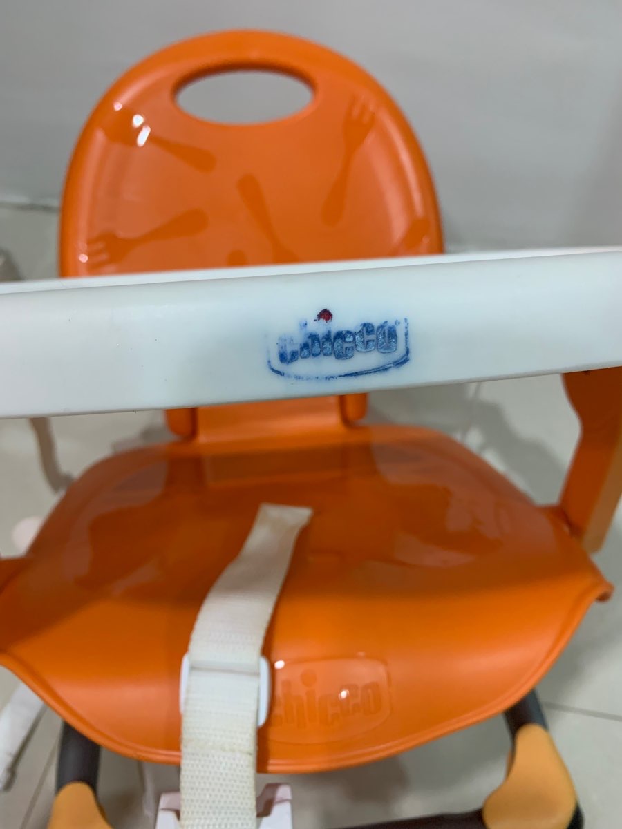 ส่งต่อ เก้าอี้กินข้าวเด็ก Chicco Pocket Snack Booster Seat - mandarino