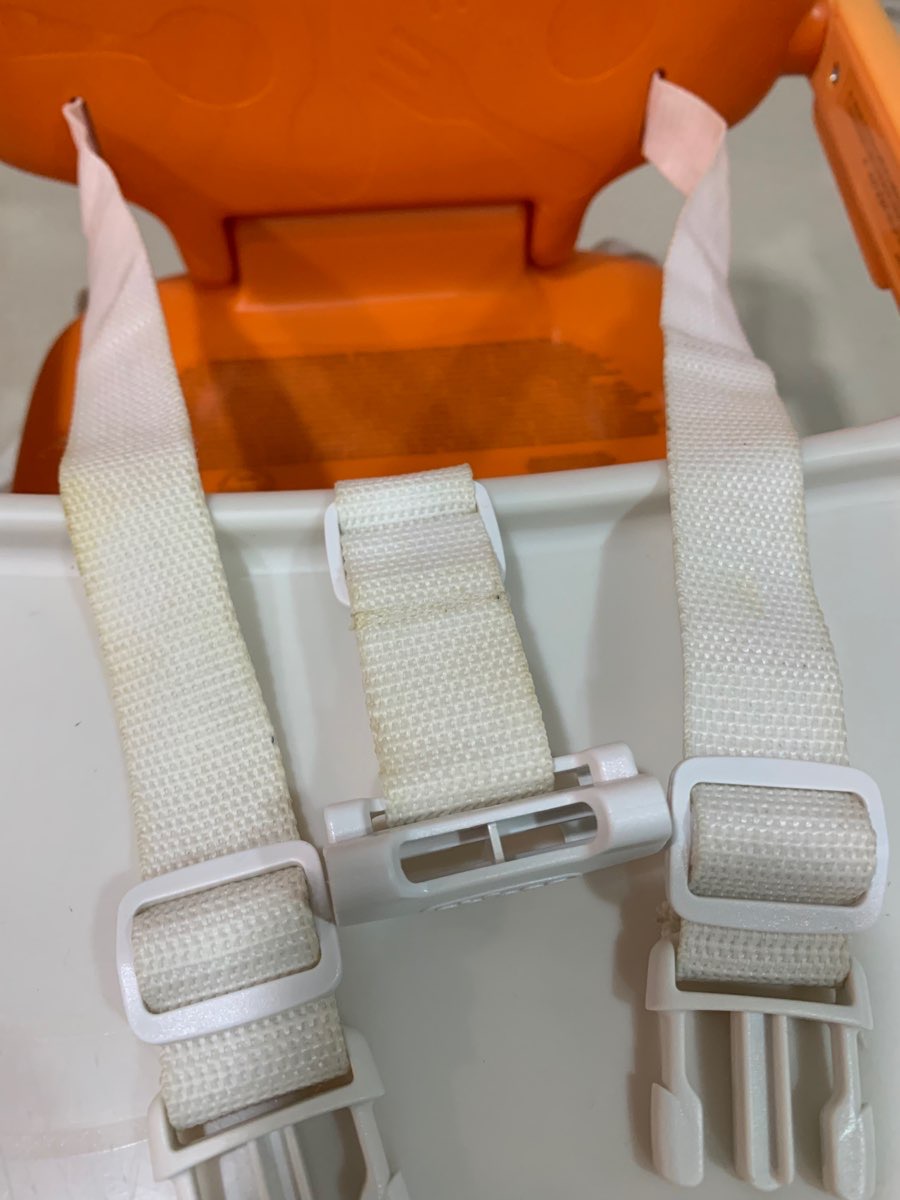 ส่งต่อ เก้าอี้กินข้าวเด็ก Chicco Pocket Snack Booster Seat - mandarino