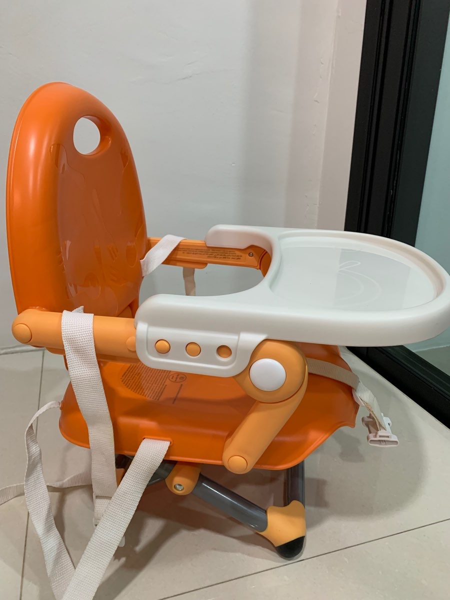 ส่งต่อ เก้าอี้กินข้าวเด็ก Chicco Pocket Snack Booster Seat - mandarino