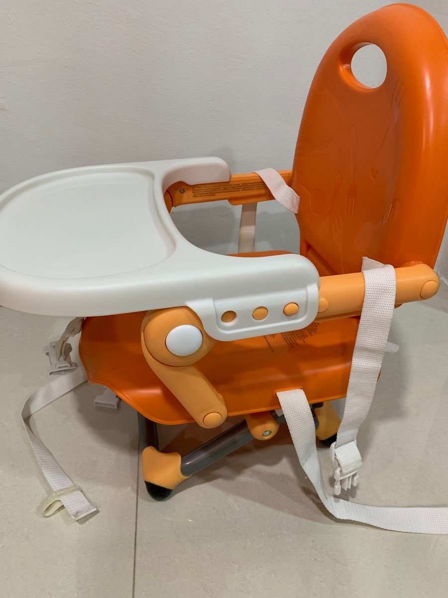ส่งต่อ เก้าอี้กินข้าวเด็ก Chicco Pocket Snack Booster Seat - mandarino