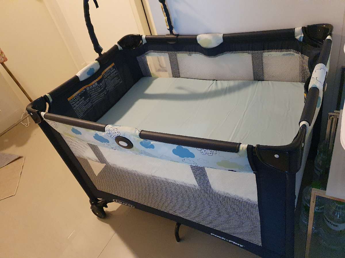 เตียง Graco Playpen